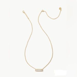 Kendra Scott Leanor Gold Short Pendant Necklace in Iridescent Drusy